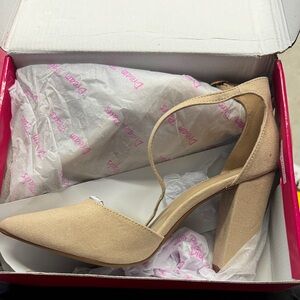 Dream Pairs Beige Suede D'Orsay Pointed-Toe Heels